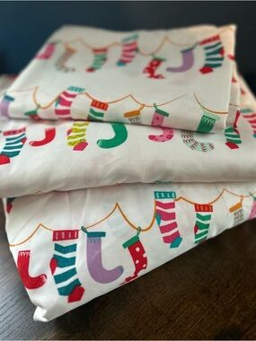 Festive Holiday Stocking Printed Sheet Set - White with Multicolor Socks